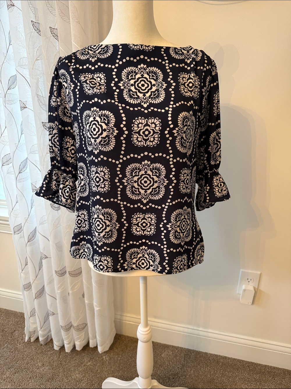 Ann Taylor Petite Navy and White Floral Print Top